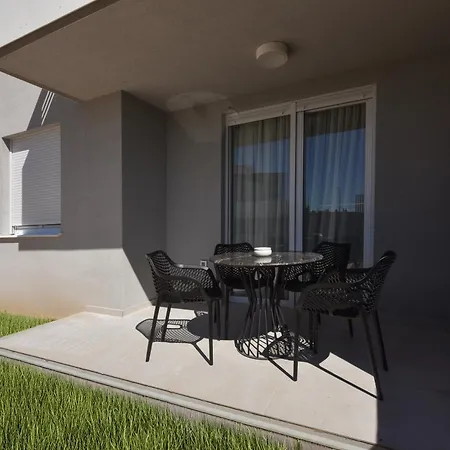 Apartment Alta Oliva 2 With Private Parking