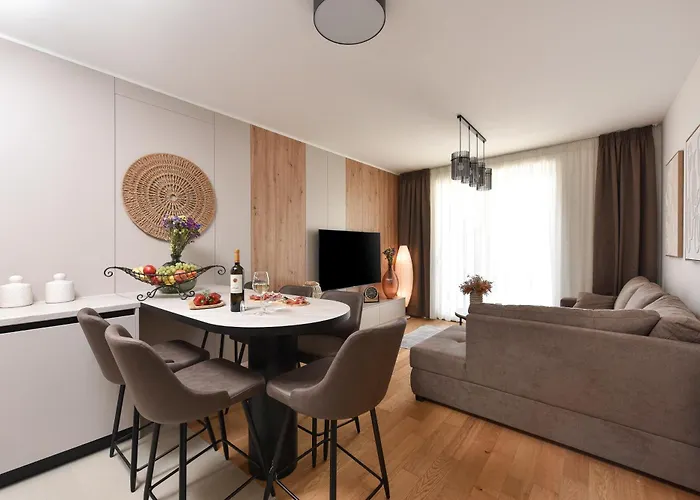 Alta Oliva 2 With Private Parking Apartament Zadar