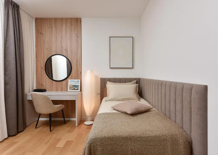 Alta Oliva 2 With Private Parking Apartament Zadar
