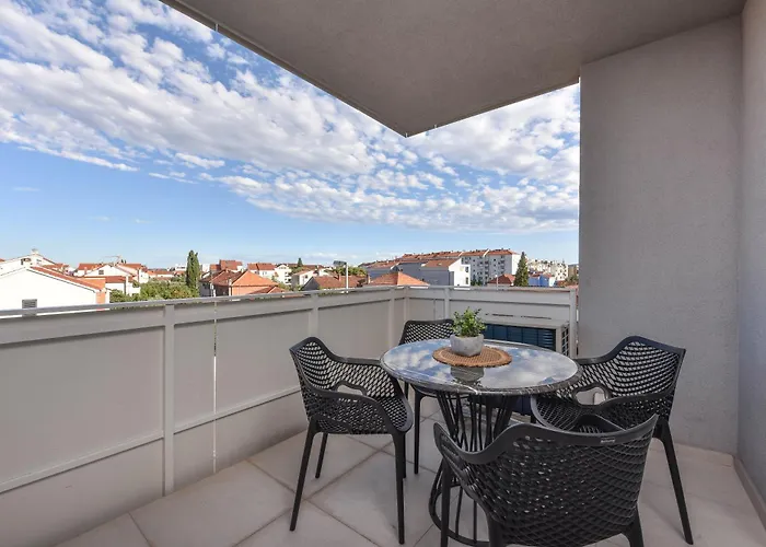 Alta Oliva 2 With Private Parking Apartament