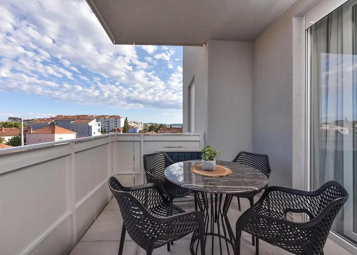 Apartament Alta Oliva 2 With Private Parking *
